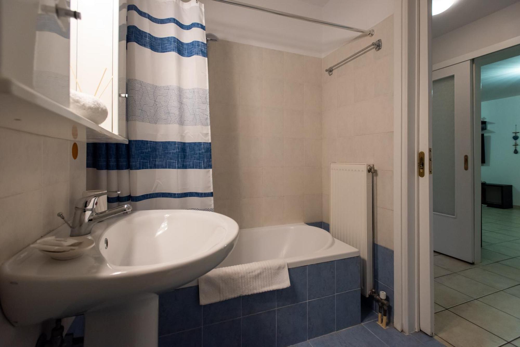 Kg Acropolis Escape Spa Apartment Athén Kültér fotó
